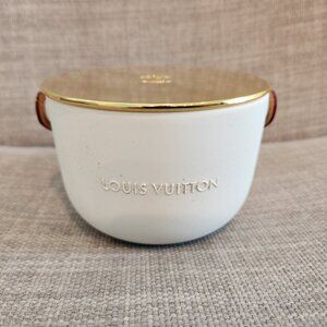 Louis Vuitton ILE BLANCHE Medium Candle 220g White Gold Brown Leather